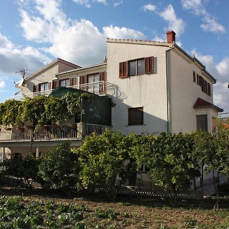 Apartments With A Parking Space Kastel Stafilic, Kastela - 5219 المظهر الخارجي الصورة