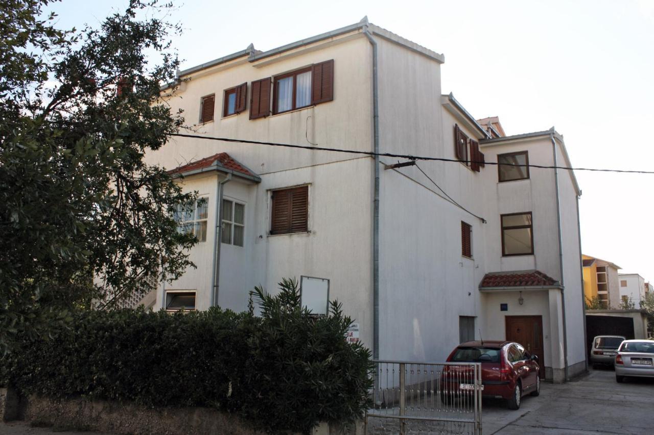 Apartments With A Parking Space Kastel Stafilic, Kastela - 5219 المظهر الخارجي الصورة