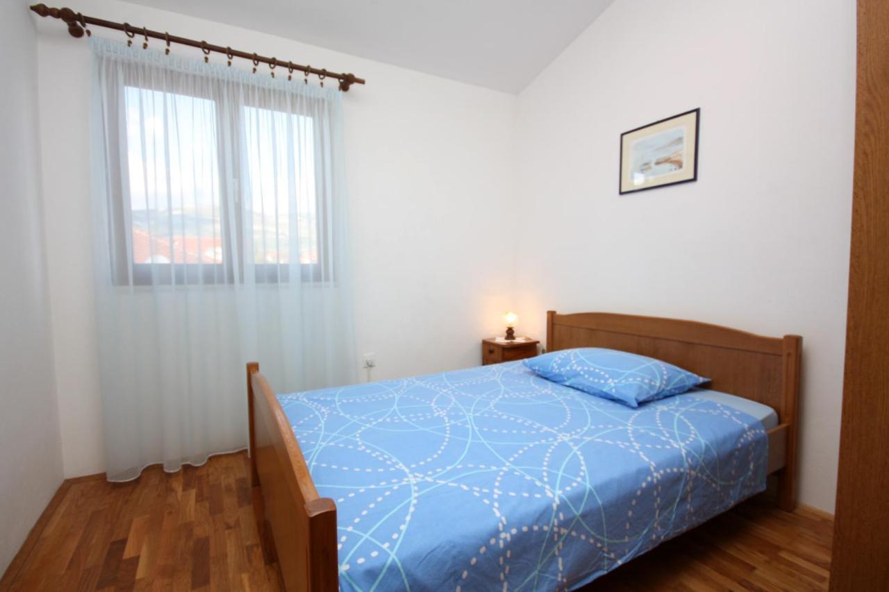 Apartments With A Parking Space Kastel Stafilic, Kastela - 5219 المظهر الخارجي الصورة
