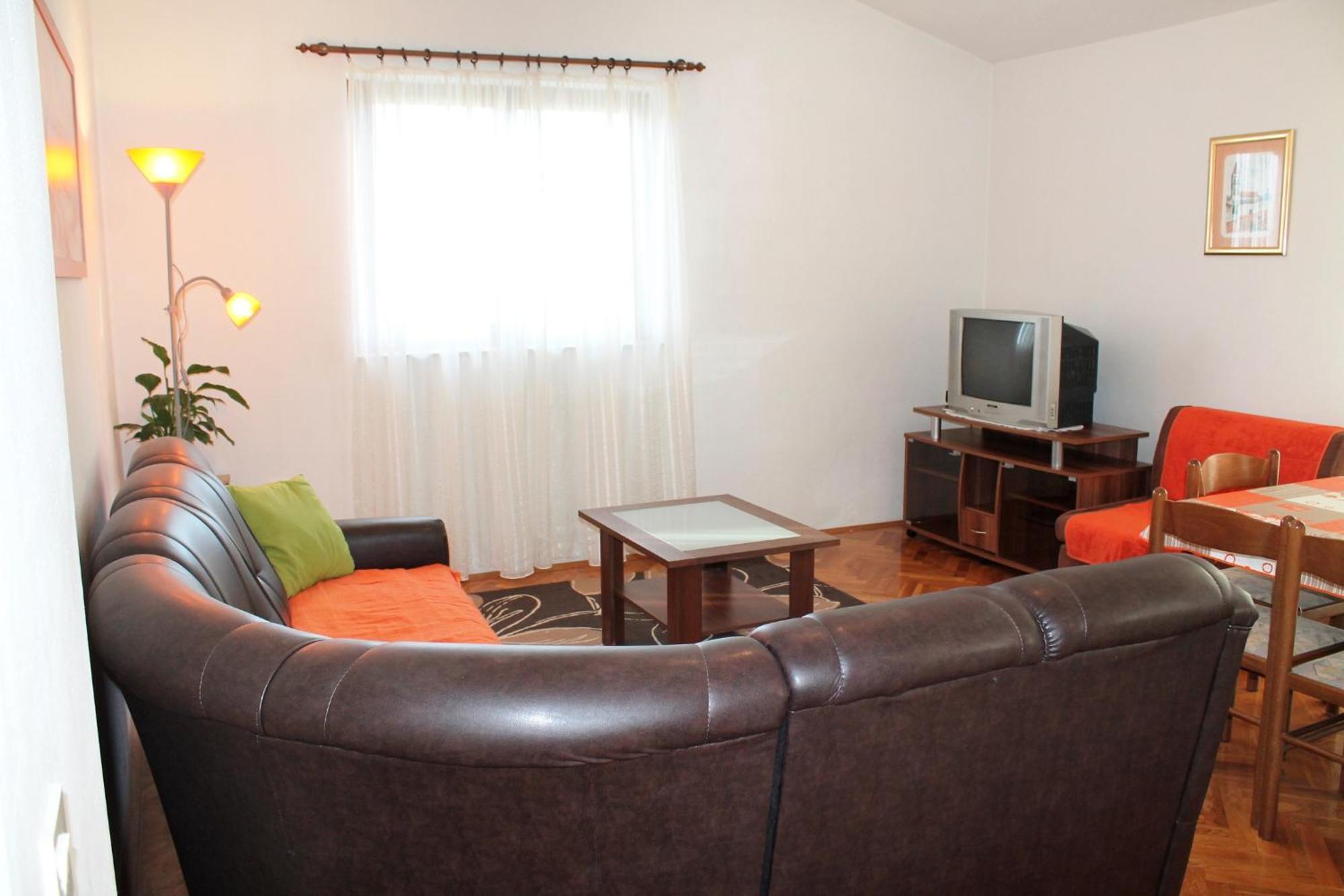 Apartments With A Parking Space Kastel Stafilic, Kastela - 5219 الغرفة الصورة